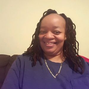 Meet your Posher, April